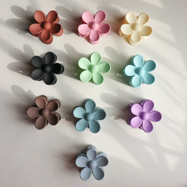 Flower claw clips